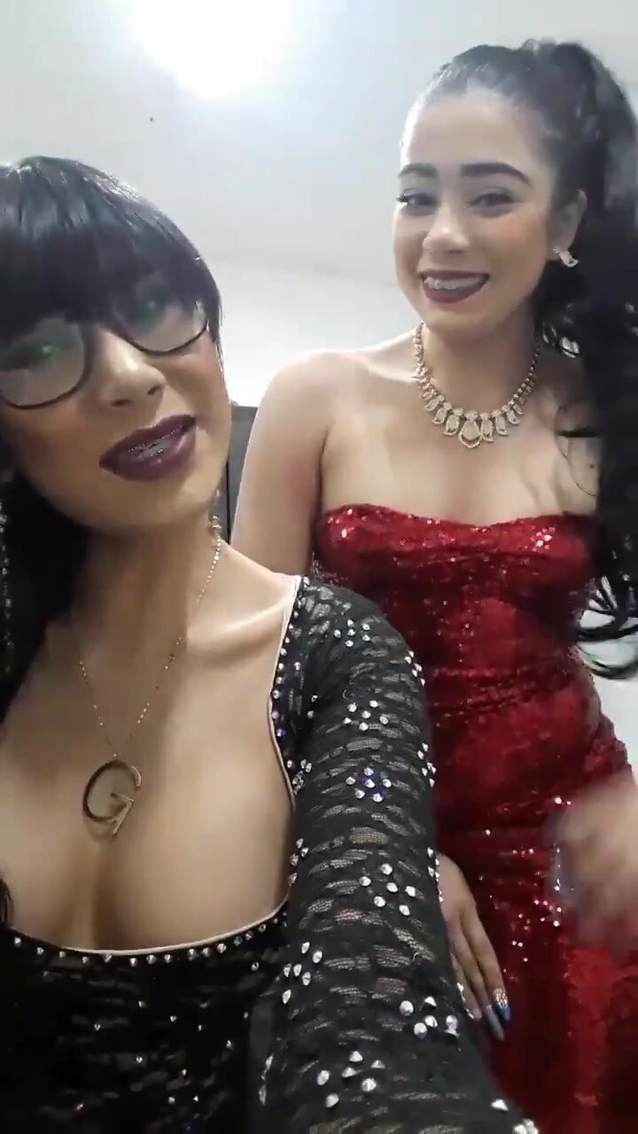 Gisell Montes y Mia Marin