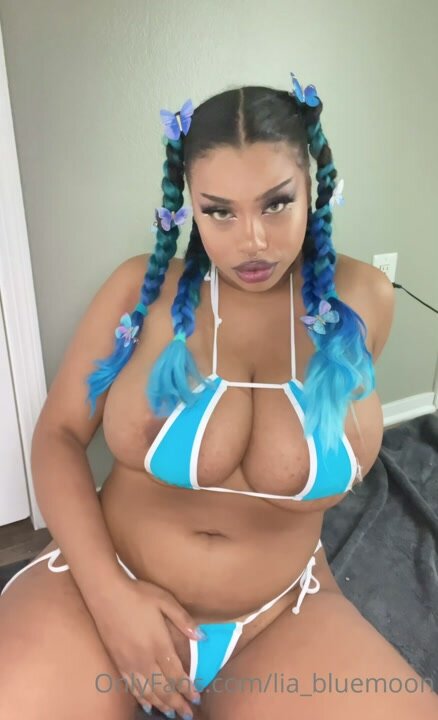 Sexy curvy ebony solo show 93